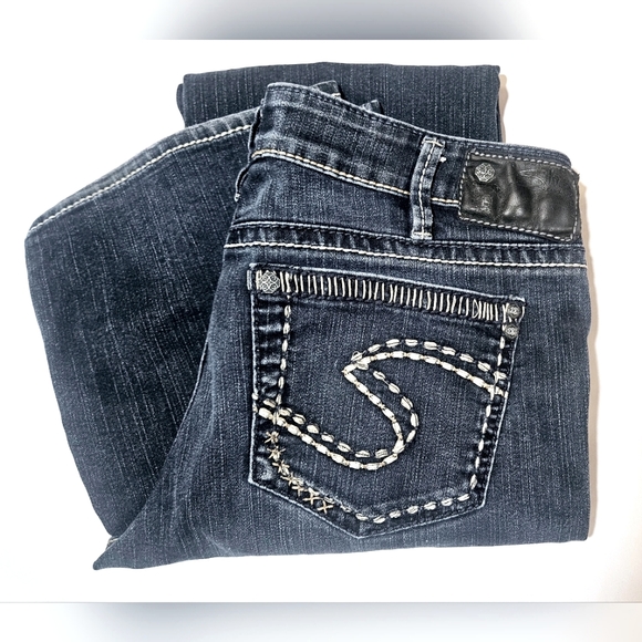 Silver Jeans - Picture 3 of 9